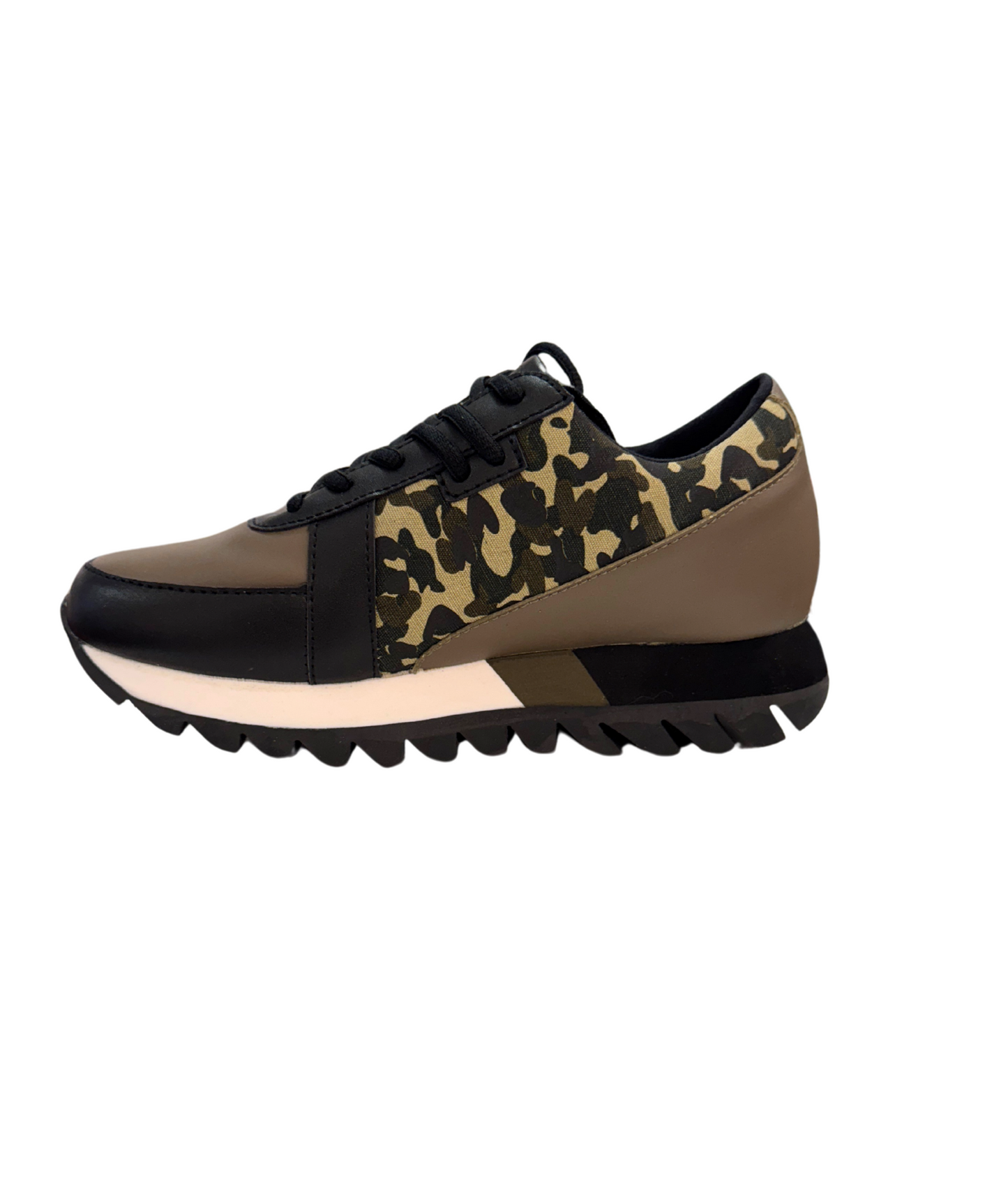 Geri Sneaker in Camo