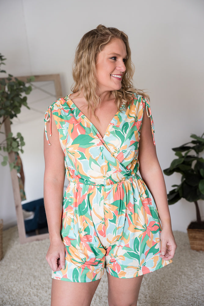 Tropical Waves Romper